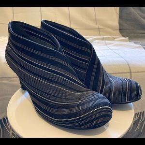 United Nude booties, size 39